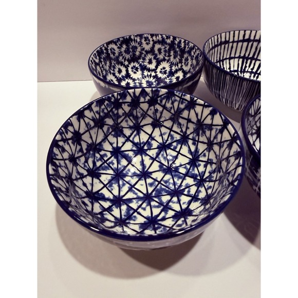 Signature International Shibori 6" Blue And White Rice Bowls Set Of 4 - Picture 6 of 9